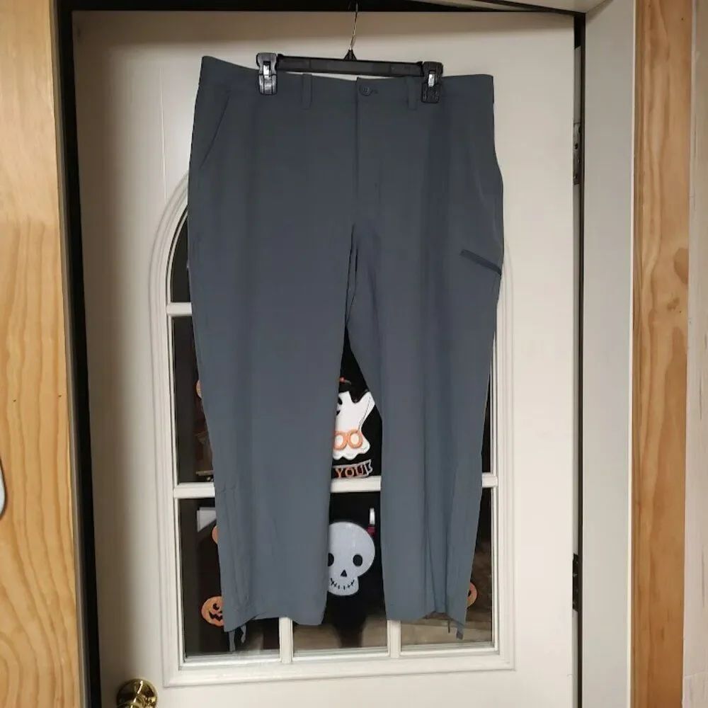New Eddie Bauer Gray RipStop Crop Pants Size Women's 14